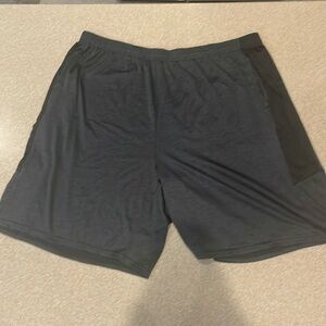 men’s 3XL athletic shorts